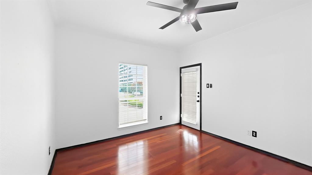 1700 Amelia Court 126 Property Photo 18