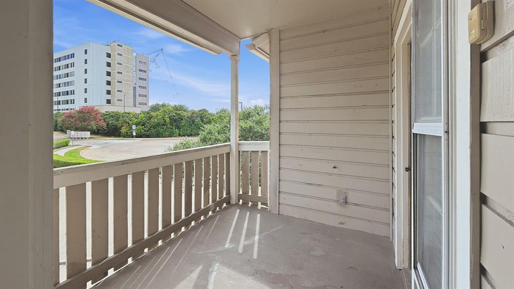 1700 Amelia Court 126 Property Photo 20
