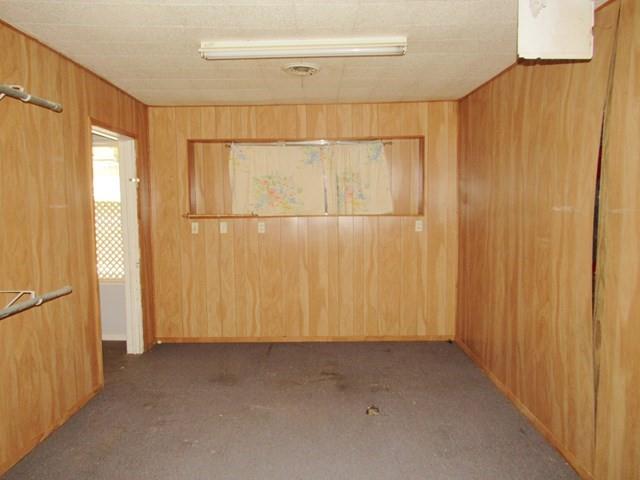413 S Avenue G Property Photo 6