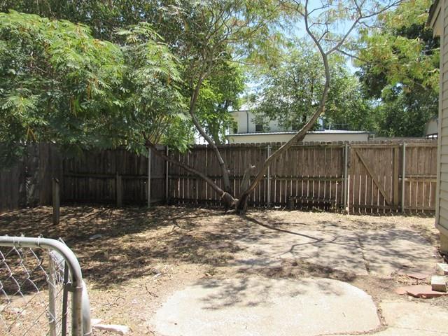 413 S Avenue G Property Photo 25