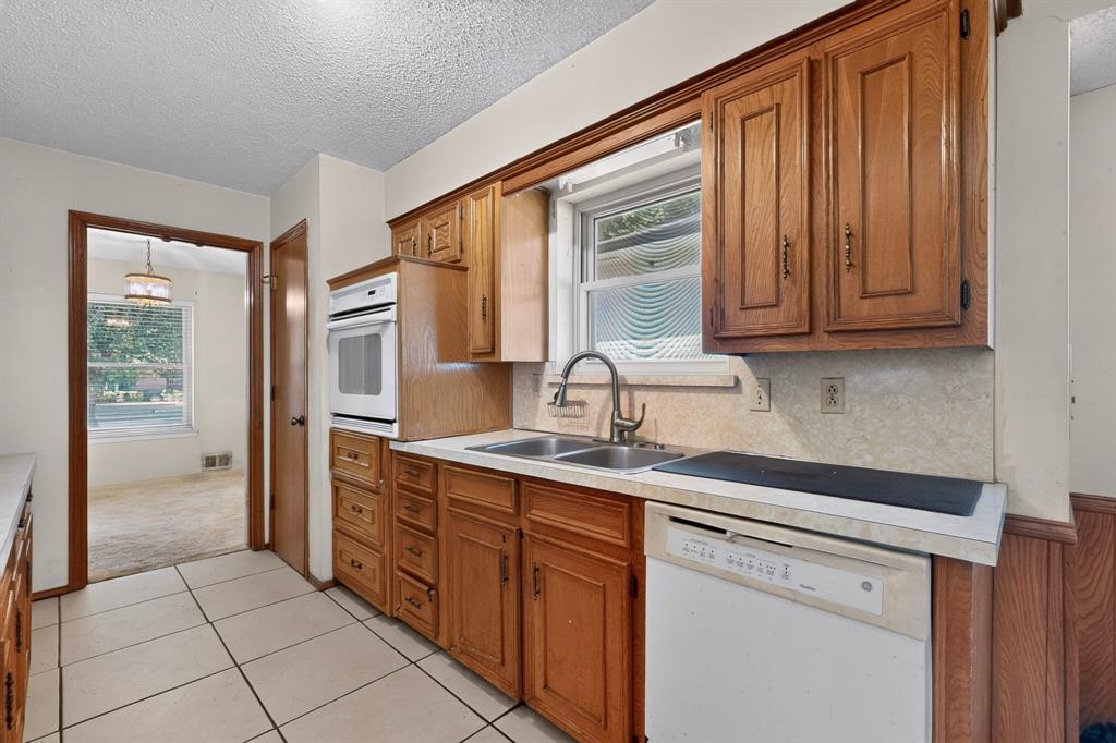 4714 Chilton Drive Property Photo 12
