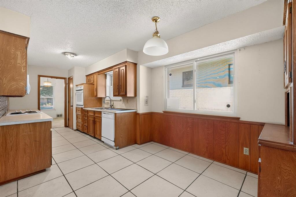 4714 Chilton Drive Property Photo 13