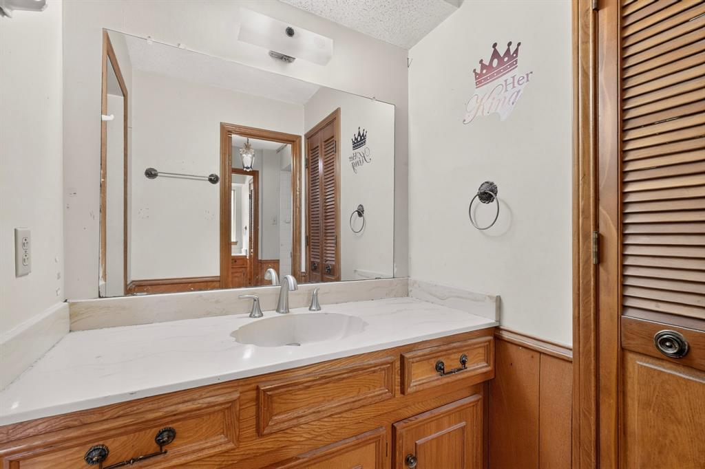 4714 Chilton Drive Property Photo 19