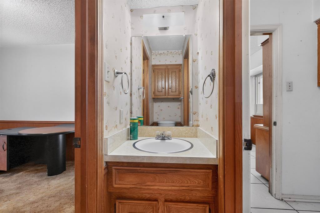 4714 Chilton Drive Property Photo 24