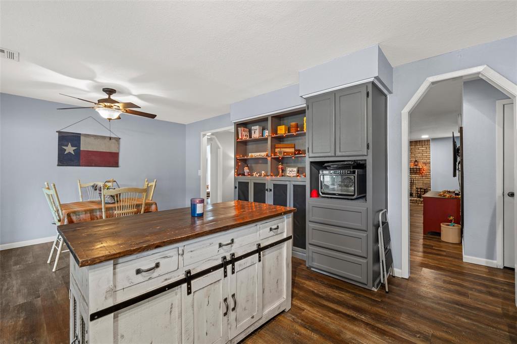 178 Murdoch Road Property Photo 13