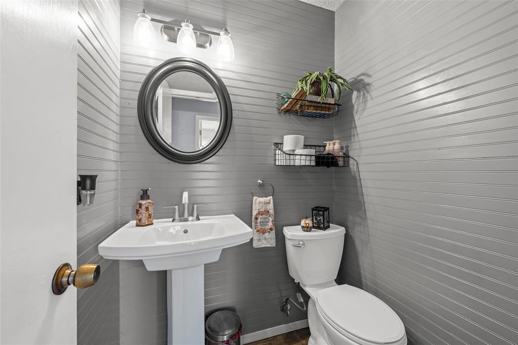 178 Murdoch Road Property Photo 15