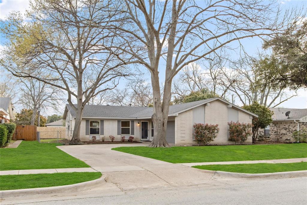 609 Cambridge Drive Property Photo 1