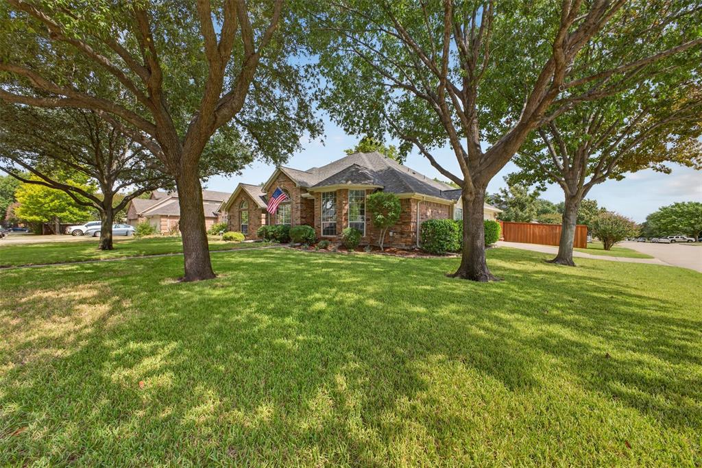 1600 Churchill Lane Property Photo 2