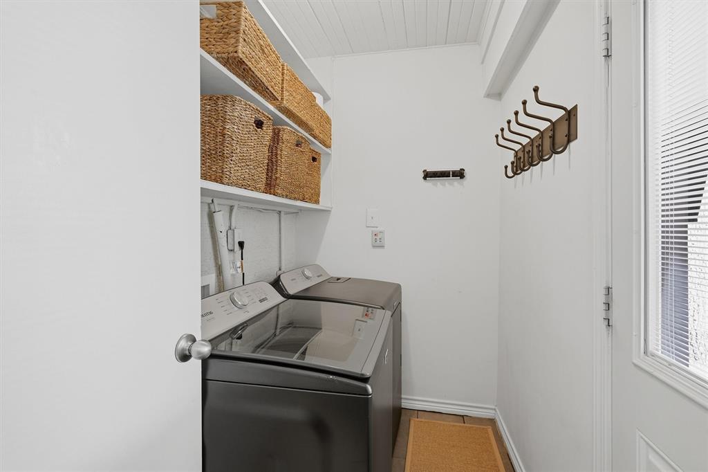 712 Thersa Drive Property Photo 26