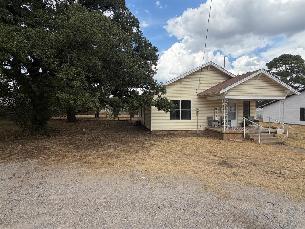 1105 W Main Street Property Photo 3