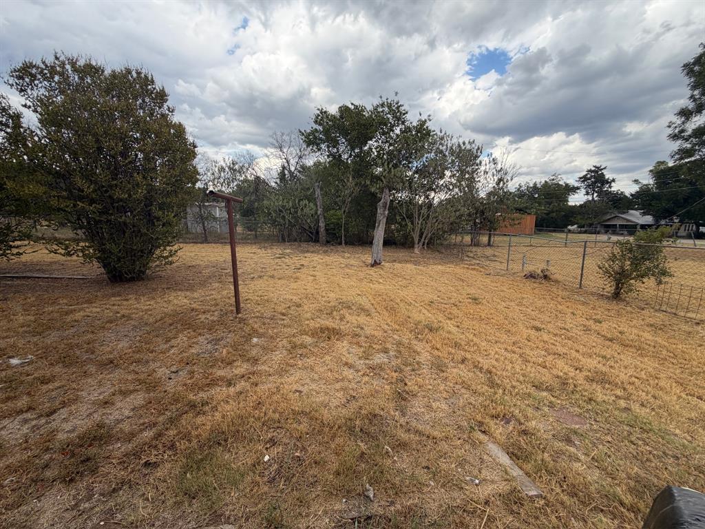 1105 W Main Street Property Photo 37