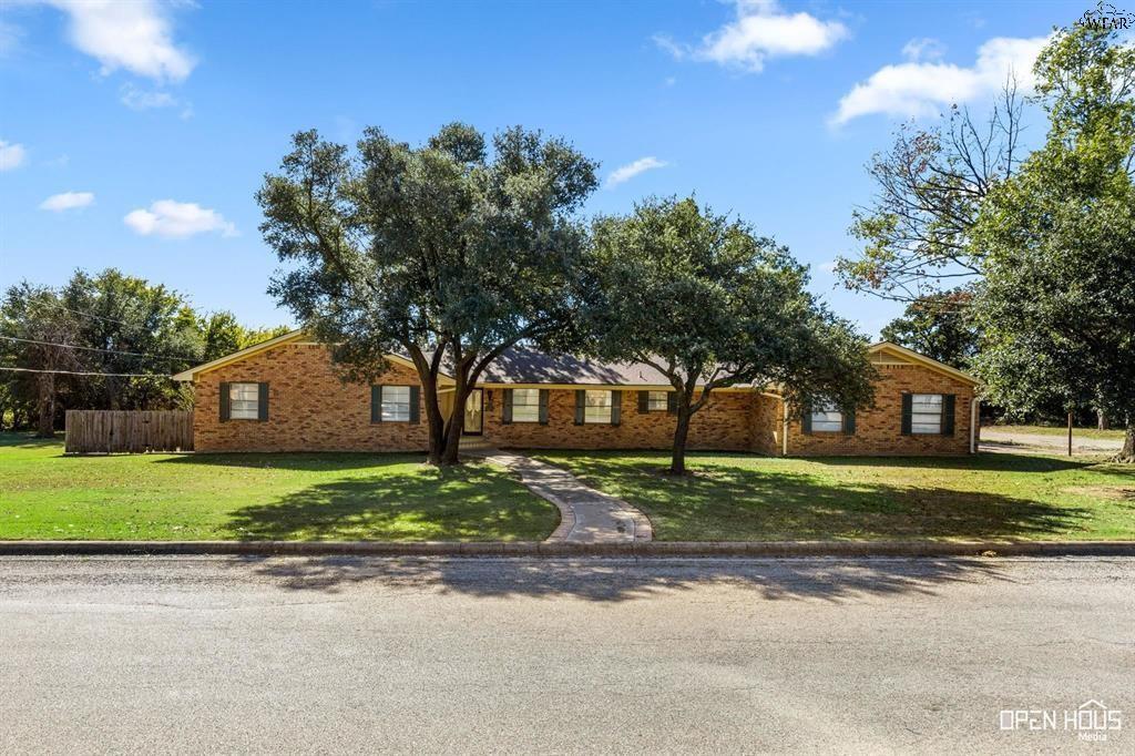 1701 E Spring Street Property Photo 1