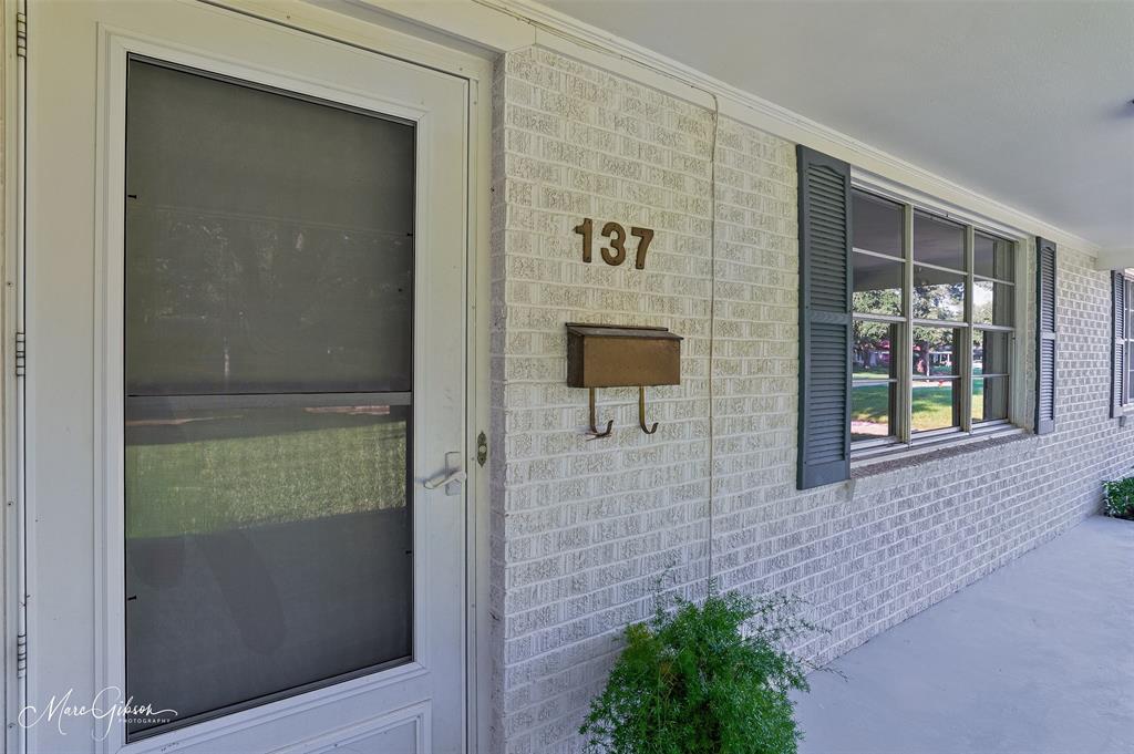 137 Lynn Avenue Property Photo 1