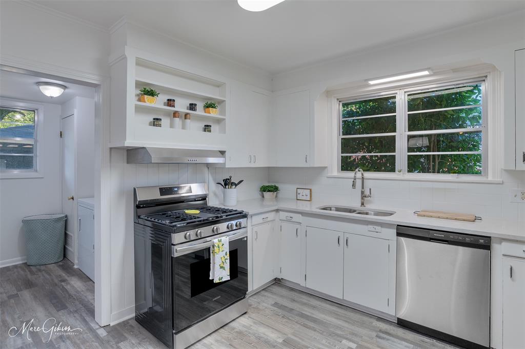 137 Lynn Avenue Property Photo 4