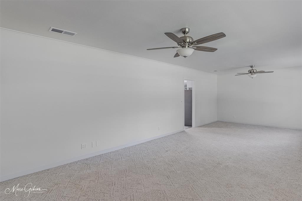 137 Lynn Avenue Property Photo 9