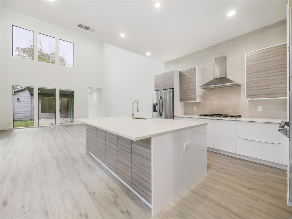 2326 Vagas Avenue Property Photo 1