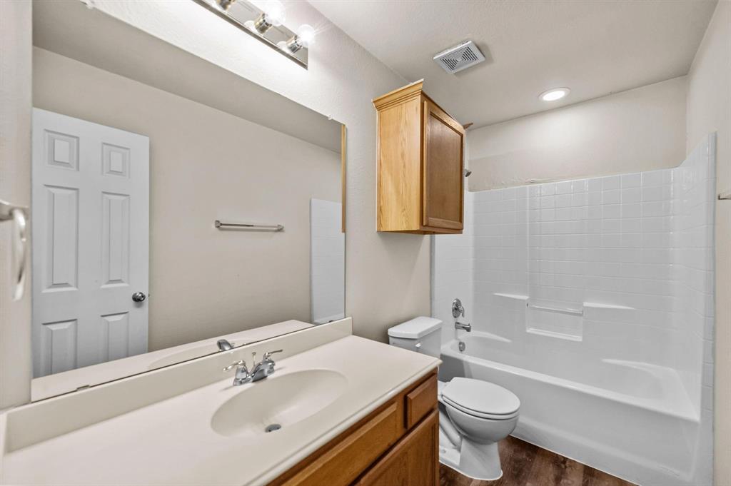 2032 Sunny Side Drive Property Photo 5