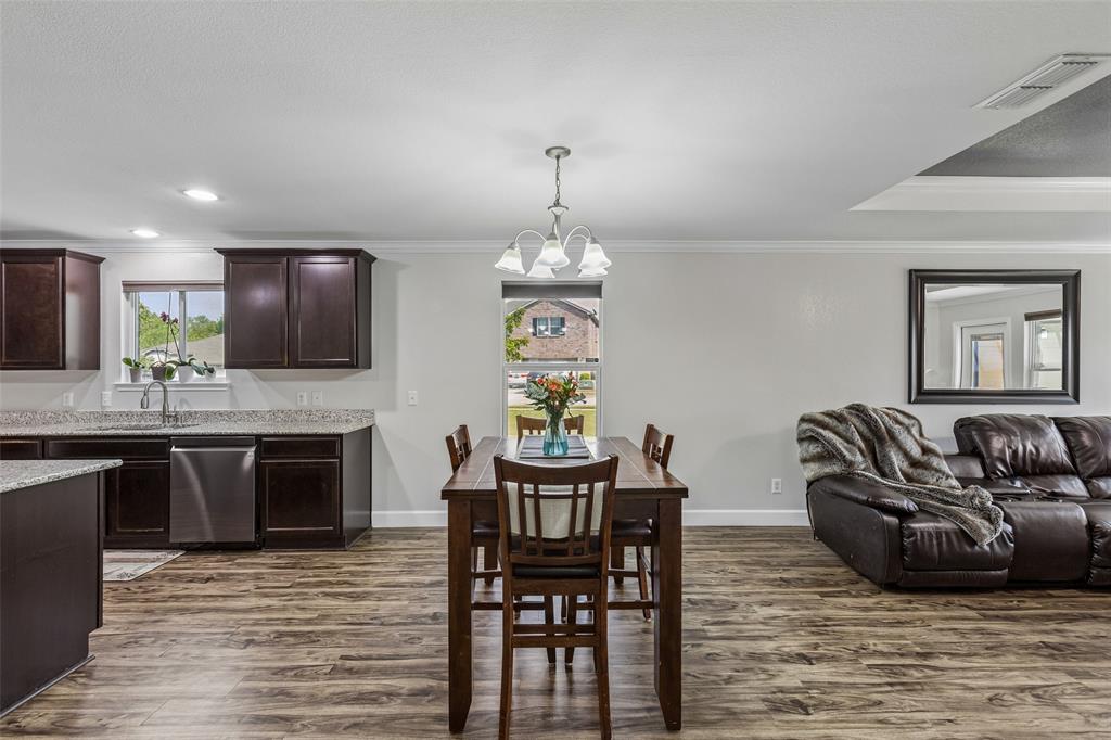 3022 Pinyon Place Property Photo 10