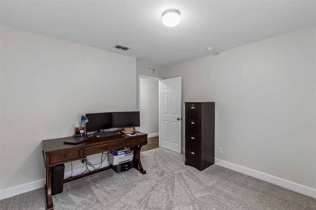 3022 Pinyon Place Property Photo 23