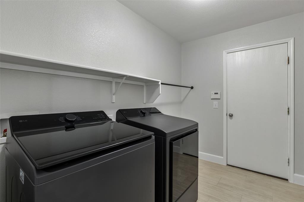 3022 Pinyon Place Property Photo 26