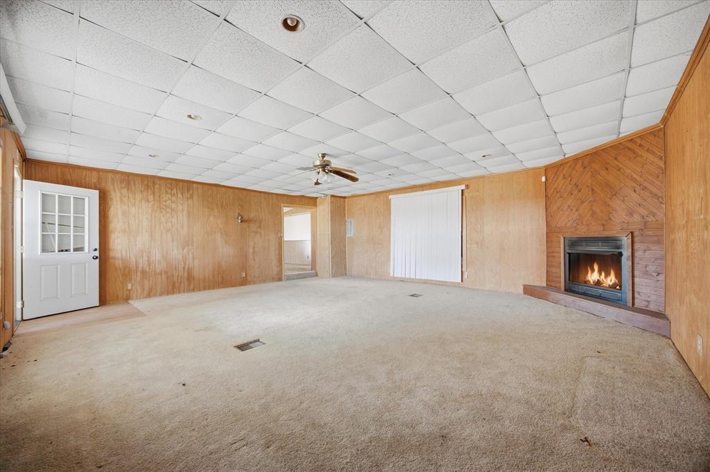 1311 E Main Street Property Photo 7