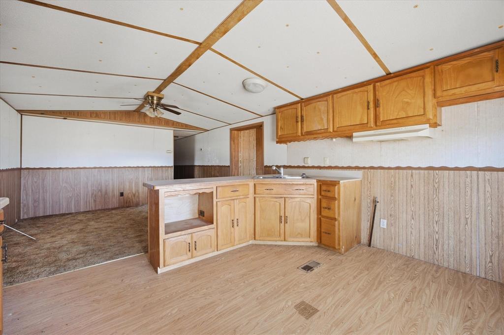1311 E Main Street Property Photo 12