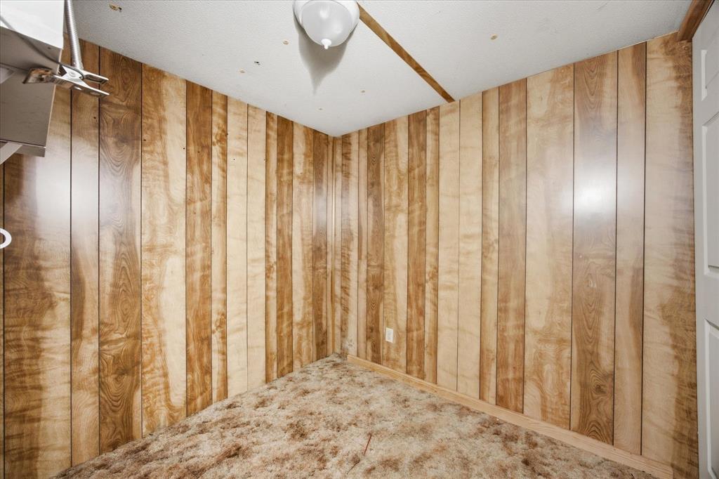 1311 E Main Street Property Photo 15