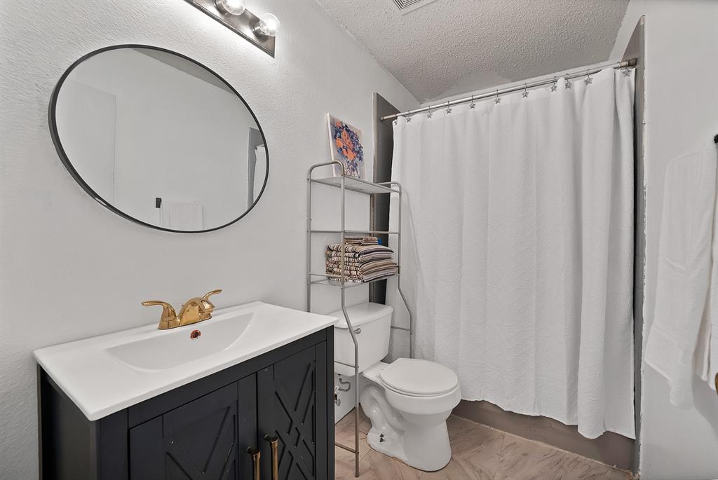 2326 Mcintosh Court Property Photo 16