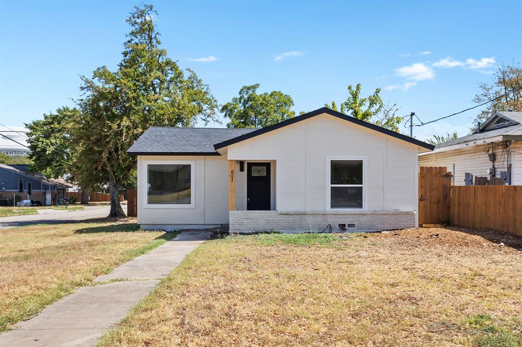 621 Truman Street Property Photo 1