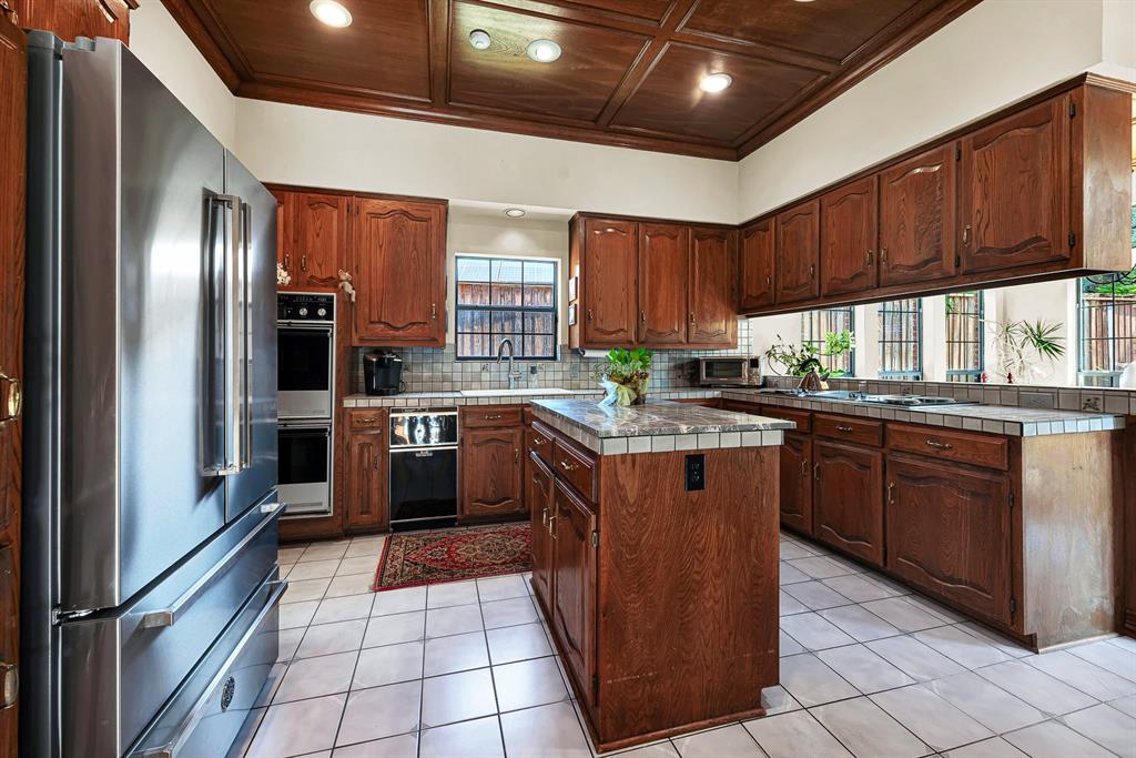 4824 Briargrove Lane Property Photo 15