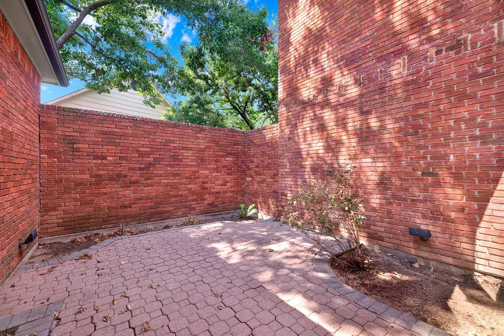 4824 Briargrove Lane Property Photo 30