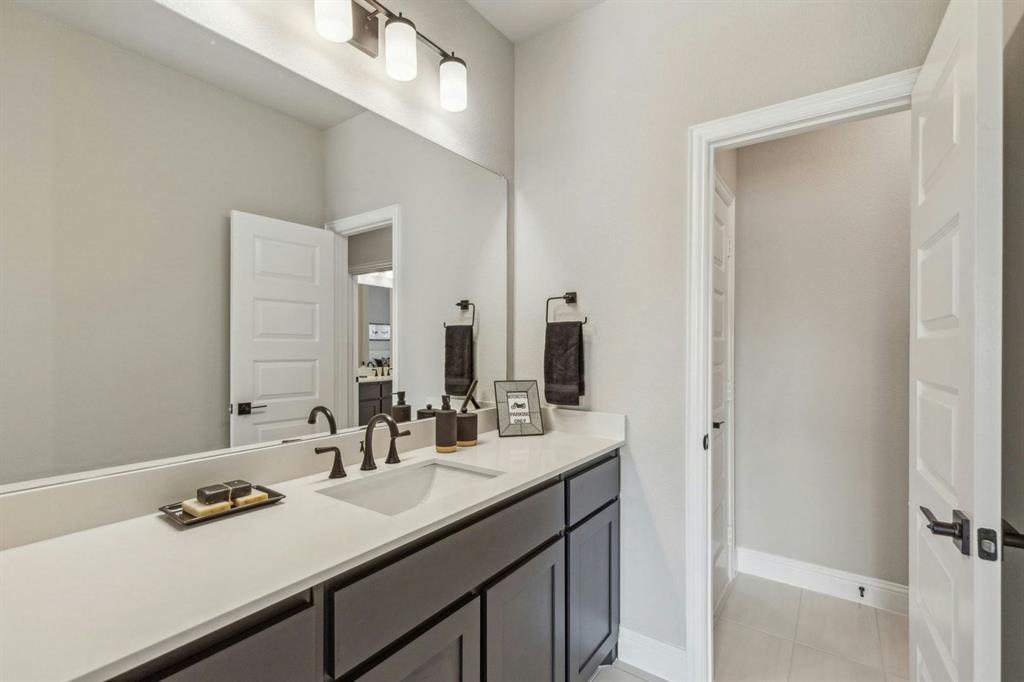 520 Birthright Lane Property Photo 19