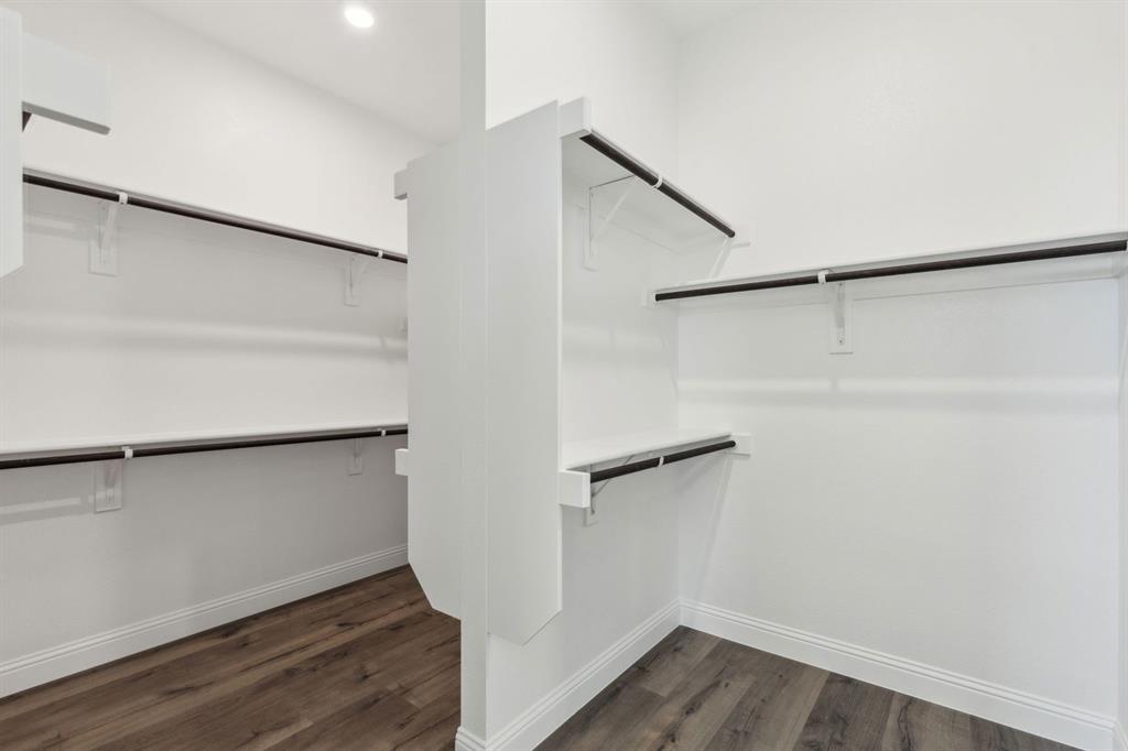 527 Birthright Lane Property Photo 27
