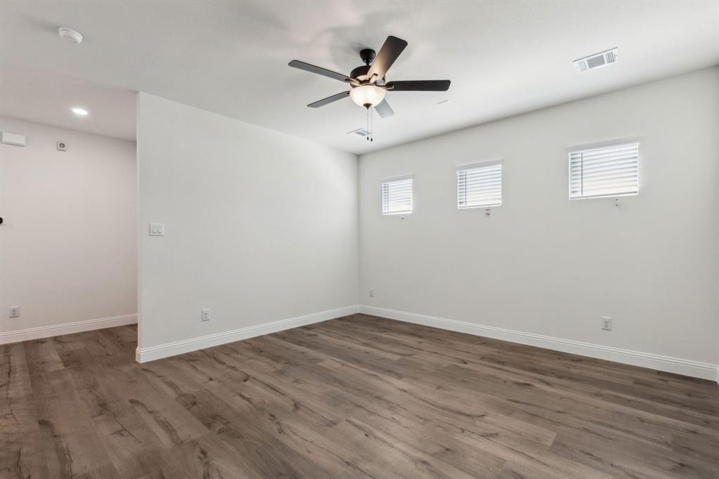 527 Birthright Lane Property Photo 29