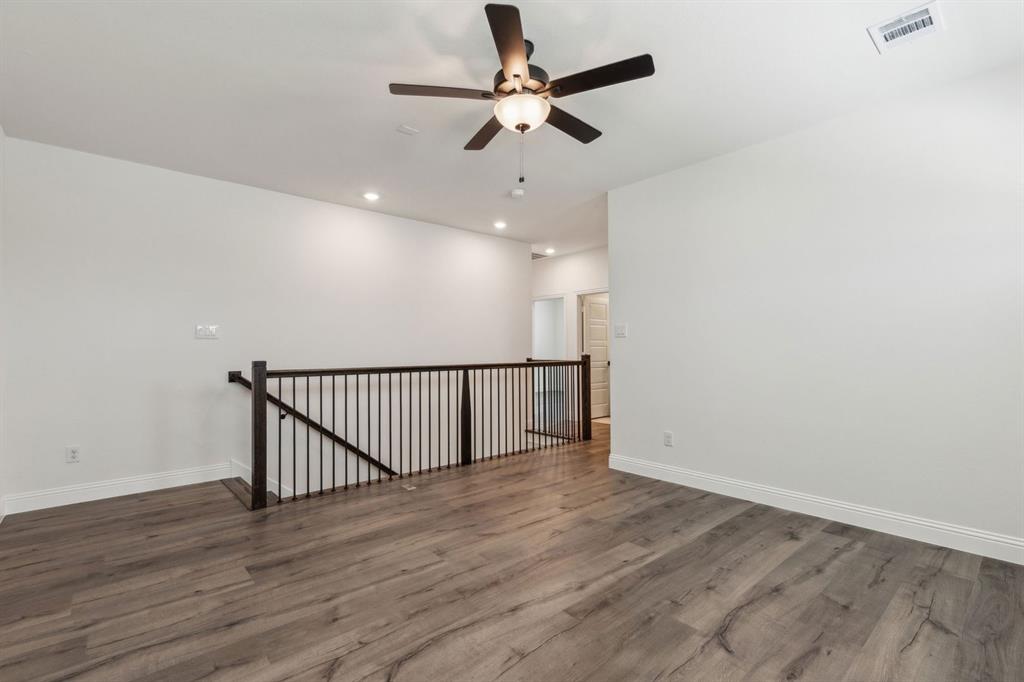 527 Birthright Lane Property Photo 30