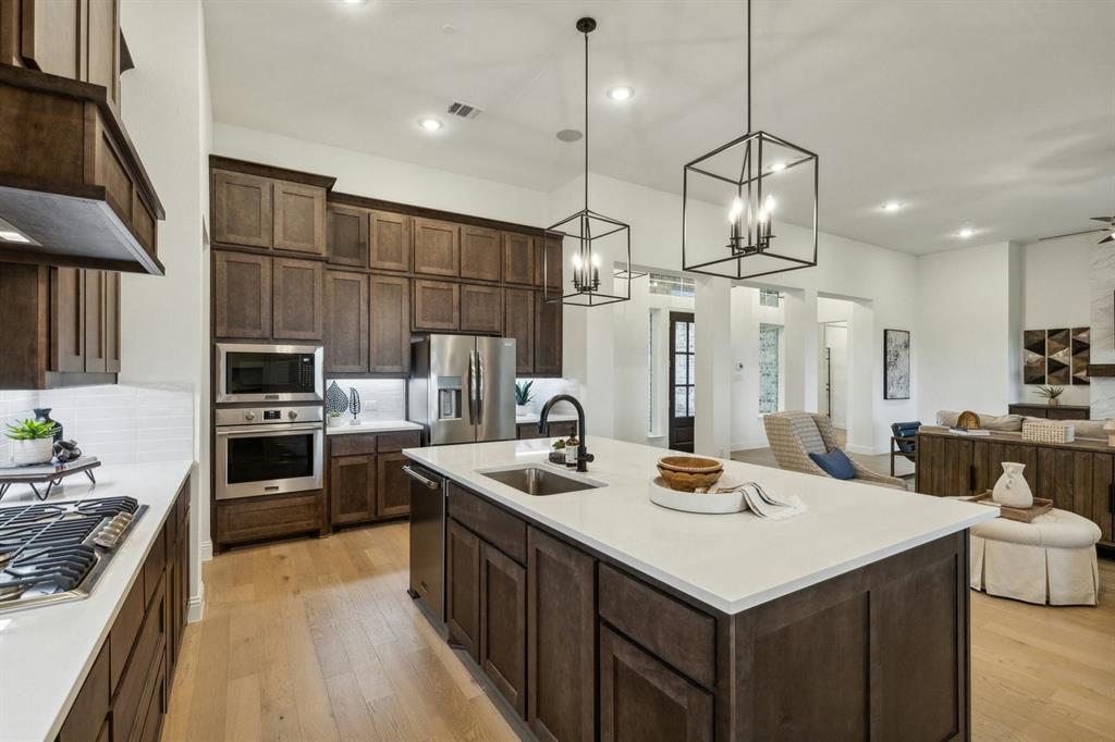 531 Birthright Lane Property Photo 8