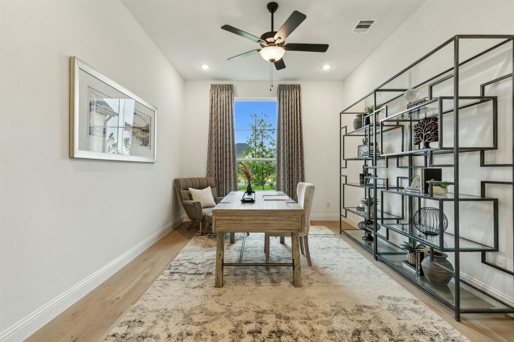 531 Birthright Lane Property Photo 11