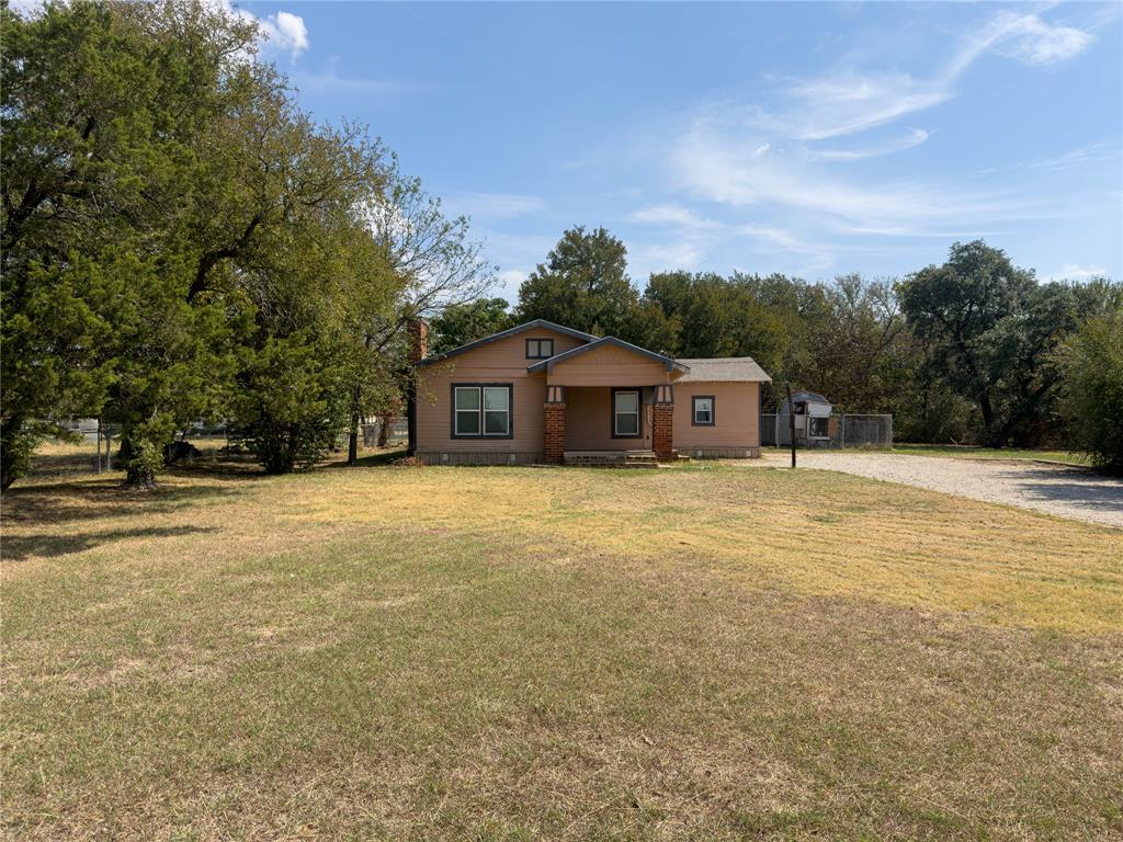 3304 Fm 1821 Property Photo 1