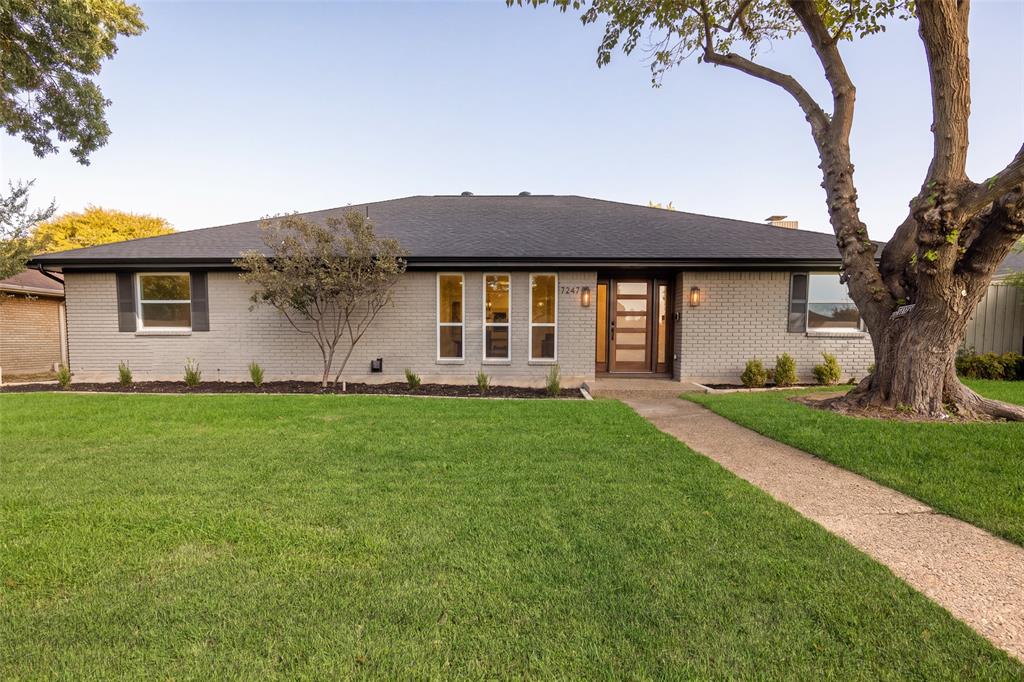 7247 La Sobrina Drive Property Photo 1