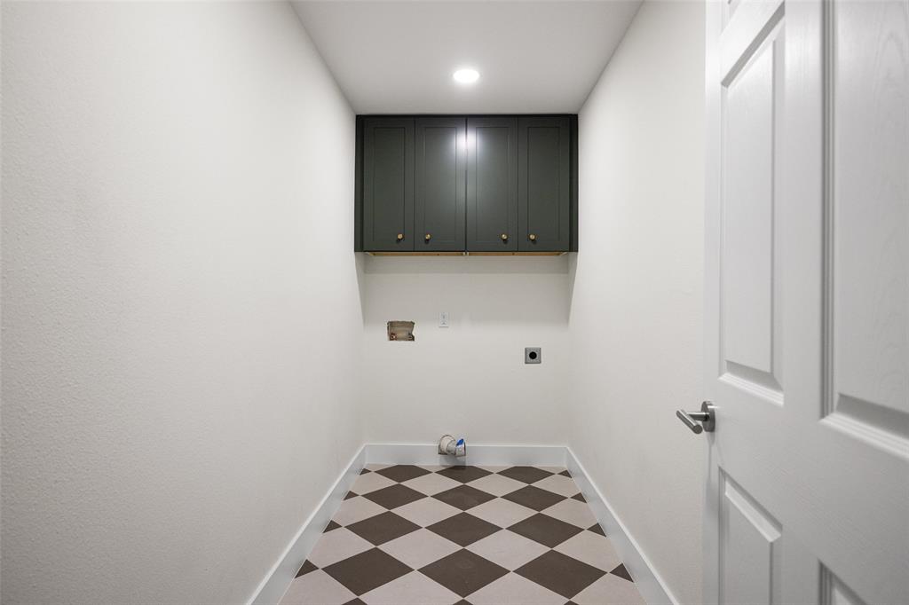 7247 La Sobrina Drive Property Photo 23