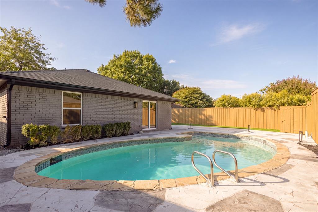 7247 La Sobrina Drive Property Photo 29