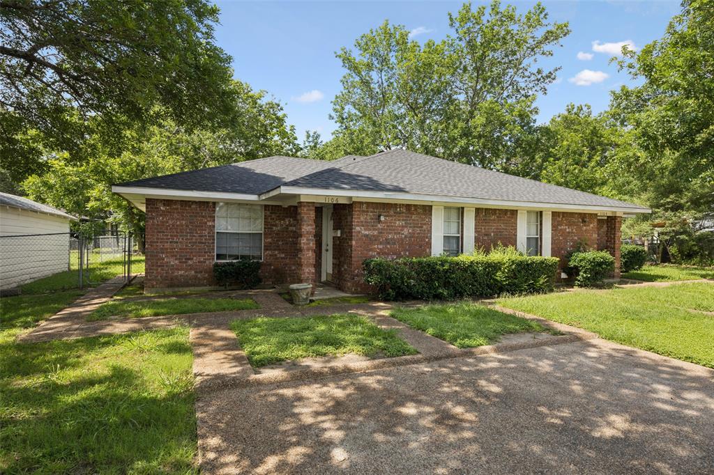 1104 E High Street Property Photo 1