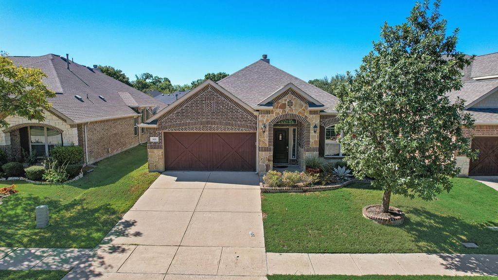 905 Park Place Lane Property Photo 1