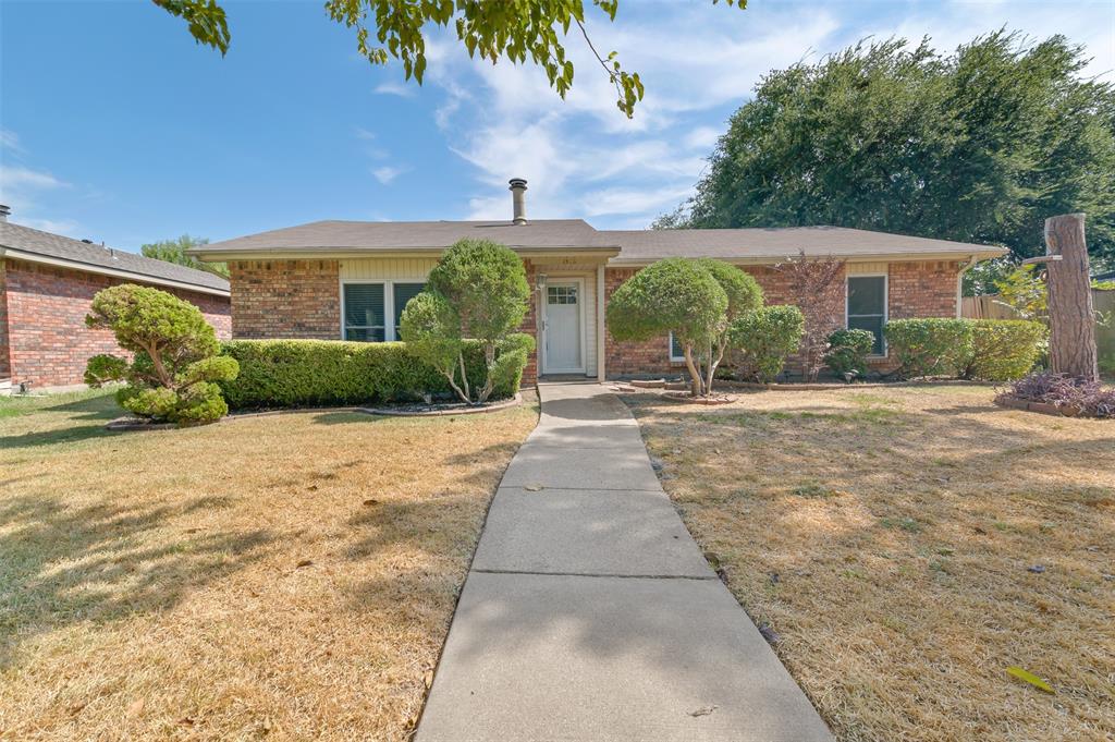 1418 Paris Drive Property Photo 1