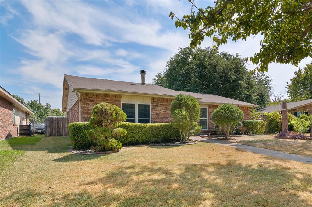 1418 Paris Drive Property Photo 3