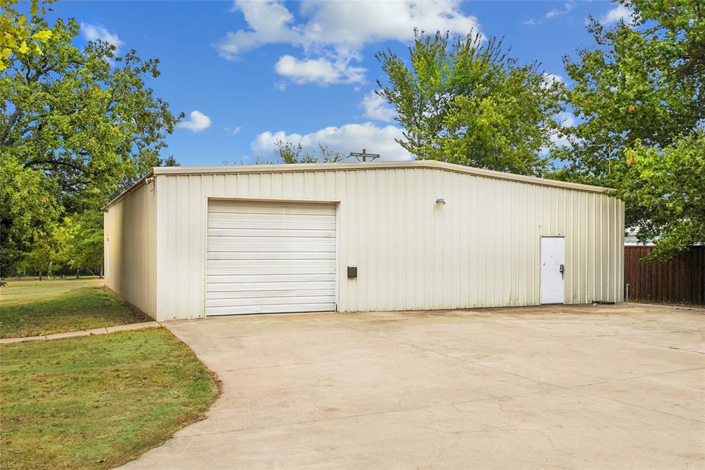 1570 Karen Drive Property Photo 4