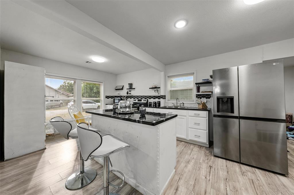 1401 Texas Avenue Property Photo 6