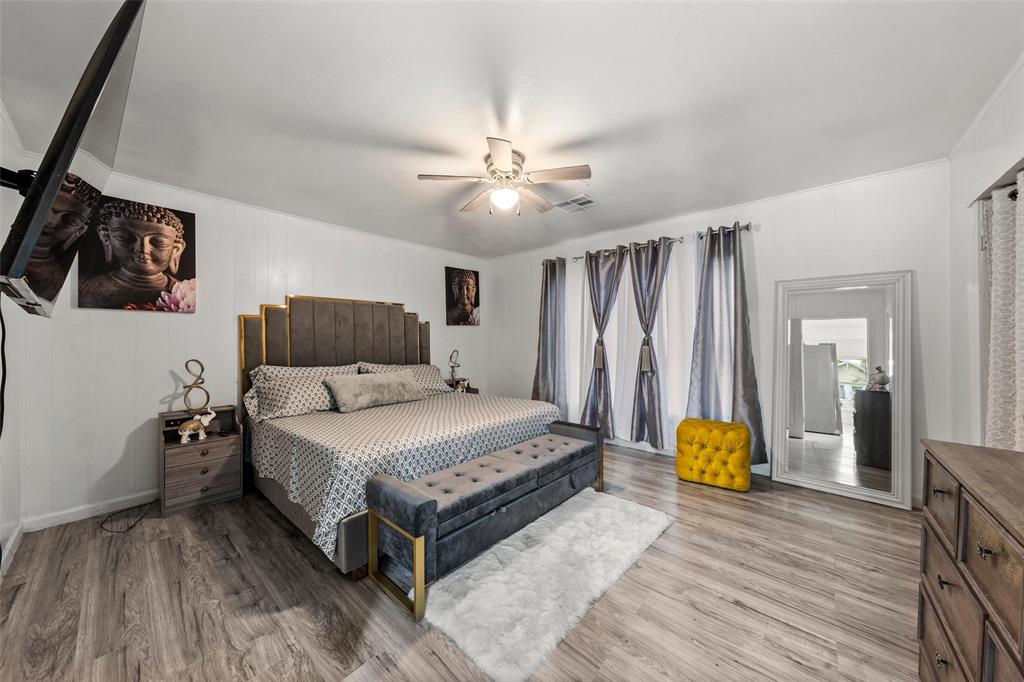 1401 Texas Avenue Property Photo 8