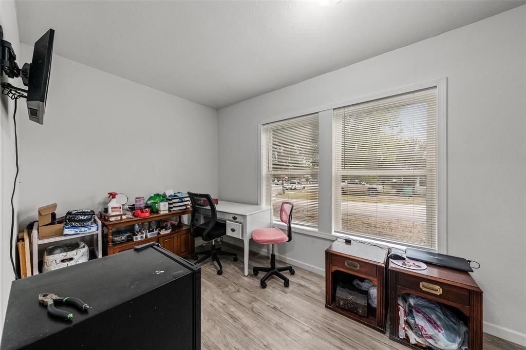 1401 Texas Avenue Property Photo 12