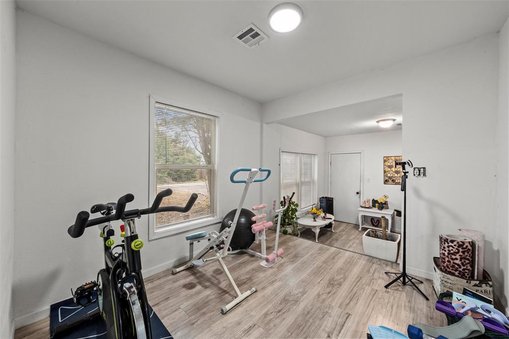 1401 Texas Avenue Property Photo 13